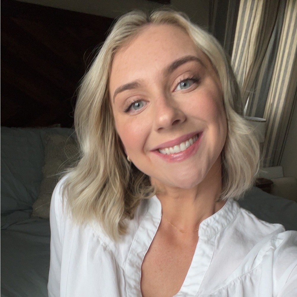 Meet your Posher, Andrea